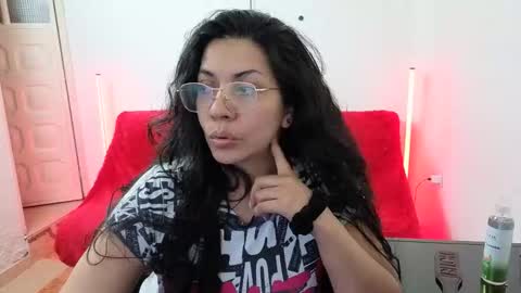 Snapshot of johana_collins chatting on March 5, 2026, 6:59 pm johana_collins online show from March 5, 2026, 6:59 pm