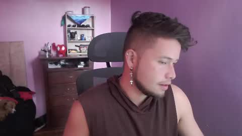 JOHAN independient model online show from July 26, 2026, 7:54 pm