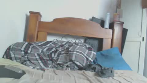 Snapshot of johantorres19 chatting on February 14, 2025, 2:44 pm johantorres19 online show from February 14, 2025, 2:44 pm