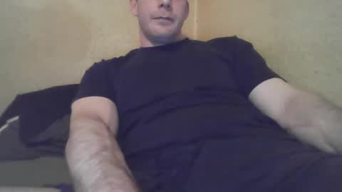 john1212124 online show from September 12, 2025, 11:04 pm