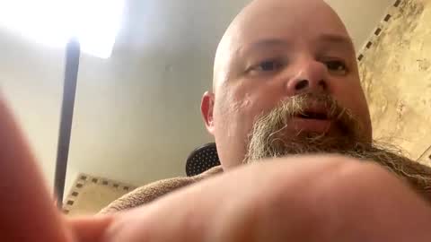 Snapshot of john40a chatting on January 14, 2025, 1:26 am John online show from January 14, 2025, 1:26 am