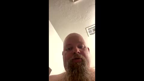 Snapshot of john40a chatting on March 5, 2025, 1:31 am John online show from March 5, 2025, 1:31 am