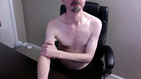 john757533 online show from March 4, 2025, 1:55 am