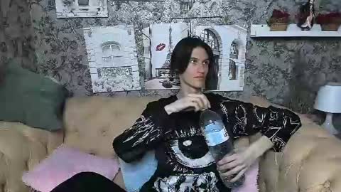 Snapshot of john__strong chatting on July 15, 2026, 3:17 pm john__strong online show from July 15, 2026, 3:17 pm