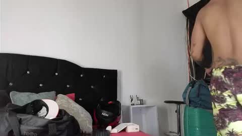 John  online show from October 20, 2025, 10:59 am