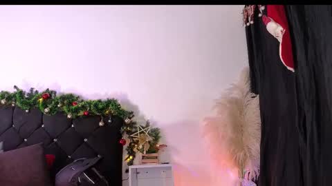 John  online show from December 19, 2025, 11:06 am