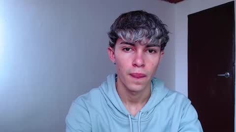 John Vichenso online show from October 19, 2025, 4:51 pm