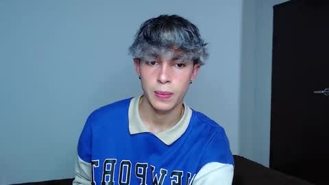 John Vichenso online show from October 22, 2025, 10:42 pm