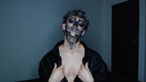 John Vichenso online show from October 31, 2025, 12:33 am