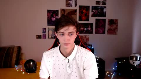 Snapshot of john_winx chatting on May 5, 2026, 11:40 am john_winx online show from May 5, 2026, 11:40 am