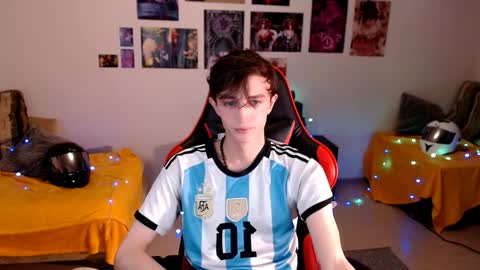 Snapshot of john_winx chatting on May 19, 2026, 4:24 pm john_winx online show from May 19, 2026, 4:24 pm
