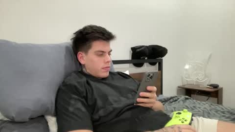 JAXX online show from December 7, 2024, 1:14 am