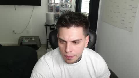 JAXX online show from April 28, 2026, 10:37 pm
