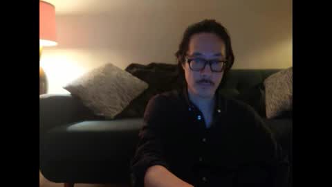 Snapshot of johneelicks chatting on October 26, 2025, 8:09 am Johnee online show from October 26, 2025, 8:09 am