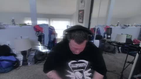 johnfernandez784 online show from June 24, 2026, 10:36 am