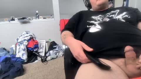 johnfernandez784 online show from August 7, 2026, 3:03 pm