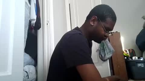 Snapshot of johnjohn6789840055 chatting on September 30, 2025, 9:53 pm John online show from September 30, 2025, 9:53 pm