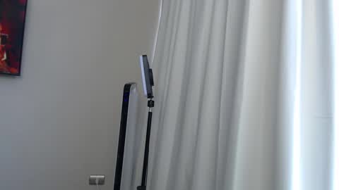 Snapshot of johnklleyn chatting on September 30, 2025, 7:30 pm john online show from September 30, 2025, 7:30 pm