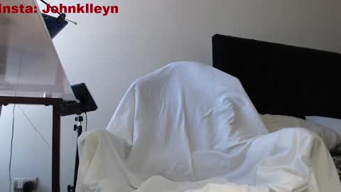 john online show from November 18, 2025, 6:23 pm