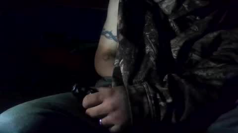 Johnny3982 online show from April 29, 2026, 2:26 am