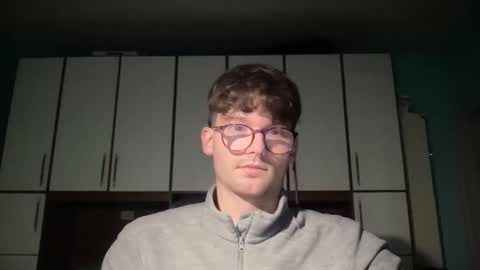 Johnny online show from December 17, 2025, 1:06 pm