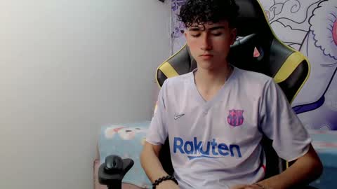 johnny_cagee online show from December 23, 2024, 3:29 am