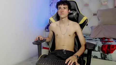 johnny_cagee online show from September 26, 2025, 4:05 am
