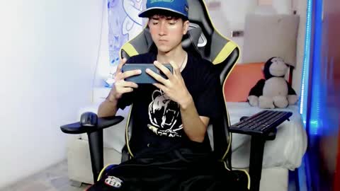 johnny_cagee online show from November 29, 2025, 4:26 am