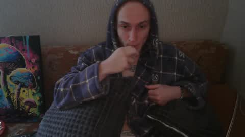 Snapshot of johnny_positive chatting on February 7, 2025, 5:41 am Johnny online show from February 7, 2025, 5:41 am