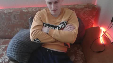 Snapshot of johnny_positive chatting on February 10, 2025, 5:03 am Johnny online show from February 10, 2025, 5:03 am