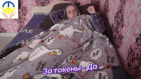 Snapshot of johnny_positive chatting on February 19, 2025, 9:17 am Johnny online show from February 19, 2025, 9:17 am