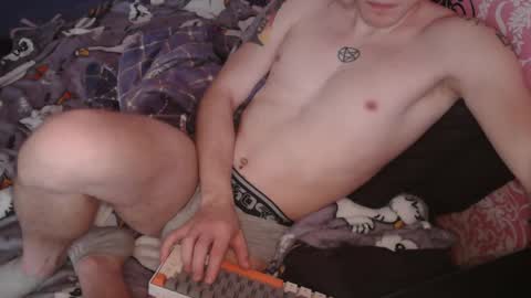 Snapshot of johnny_positive chatting on February 24, 2025, 2:04 pm Johnny online show from February 24, 2025, 2:04 pm