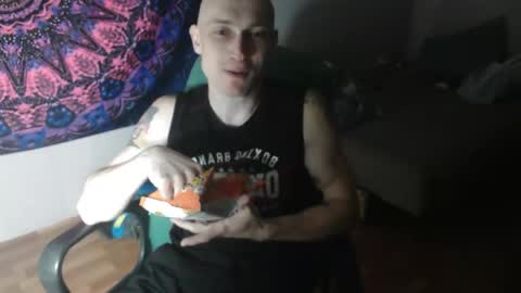 Snapshot of johnny_positive chatting on September 19, 2025, 5:02 pm Johnny online show from September 19, 2025, 5:02 pm