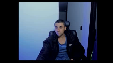 Johnny online show from November 11, 2025, 12:21 am