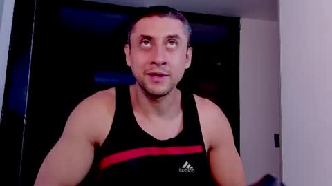 Snapshot of johnny_seens1 chatting on June 11, 2026, 1:05 am Johnny online show from June 11, 2026, 1:05 am