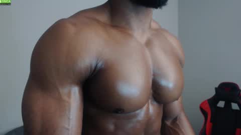 Snapshot of johnnydolce50 chatting on November 4, 2025, 9:25 pm MASTER OF SUBS BETA SLAVES online show from November 4, 2025, 9:25 pm