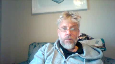 johnsmith401 online show from December 11, 2024, 1:17 pm