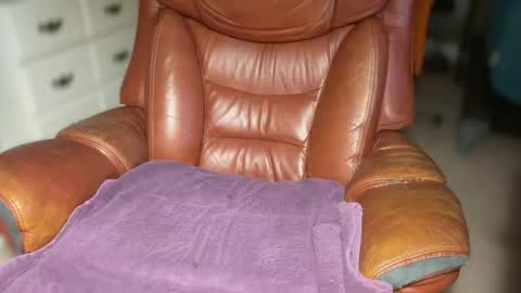 Pixies john online show from February 25, 2026, 3:43 pm