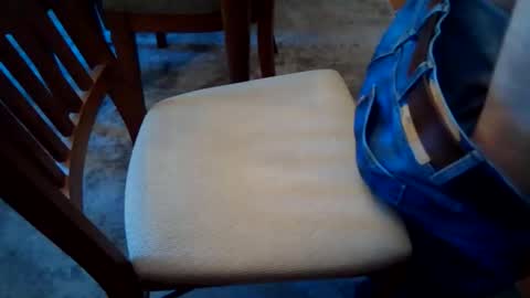 johnxxx549 online show from April 23, 2026, 12:29 pm