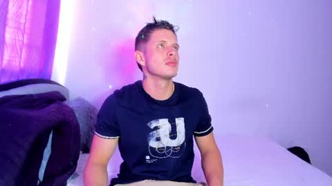 Snapshot of johnycooper08 chatting on July 8, 2026, 12:42 pm johnycooper08 online show from July 8, 2026, 12:42 pm