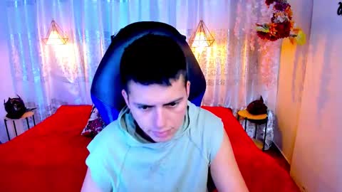 Snapshot of johs_tyler chatting on October 21, 2025, 11:44 am johs tyler online show from October 21, 2025, 11:44 am