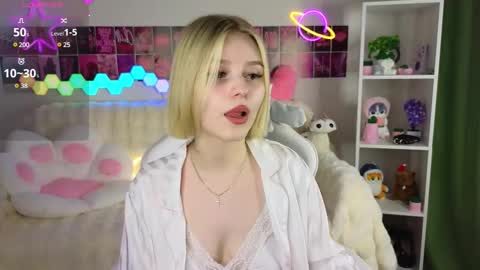 Paula online show from March 4, 2025, 3:55 am