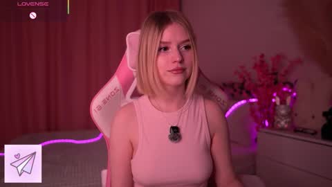 Paula online show from March 12, 2026, 11:33 pm