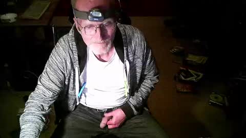 Snapshot of jointhechat chatting on March 9, 2025, 1:25 am Dirty Harry online show from March 9, 2025, 1:25 am
