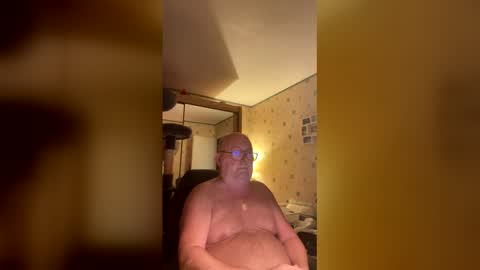 jojo60000529566 online show from December 18, 2025, 6:52 am