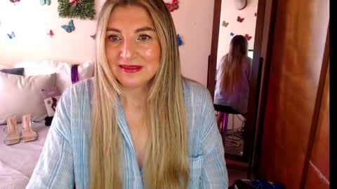 Jolie Mature online show from June 8, 2026, 7:14 pm