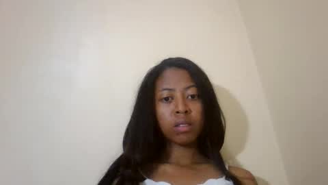 joliekah27 online show from November 17, 2025, 7:30 pm