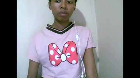 joliekah27 online show from May 1, 2026, 9:36 am