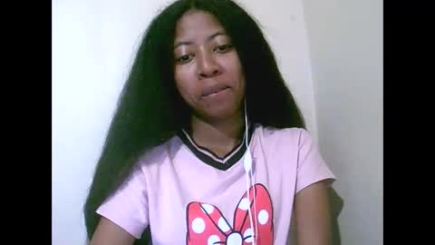 joliekah27 online show from May 1, 2026, 9:41 pm