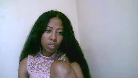 joliekah27 online show from May 9, 2026, 8:19 am